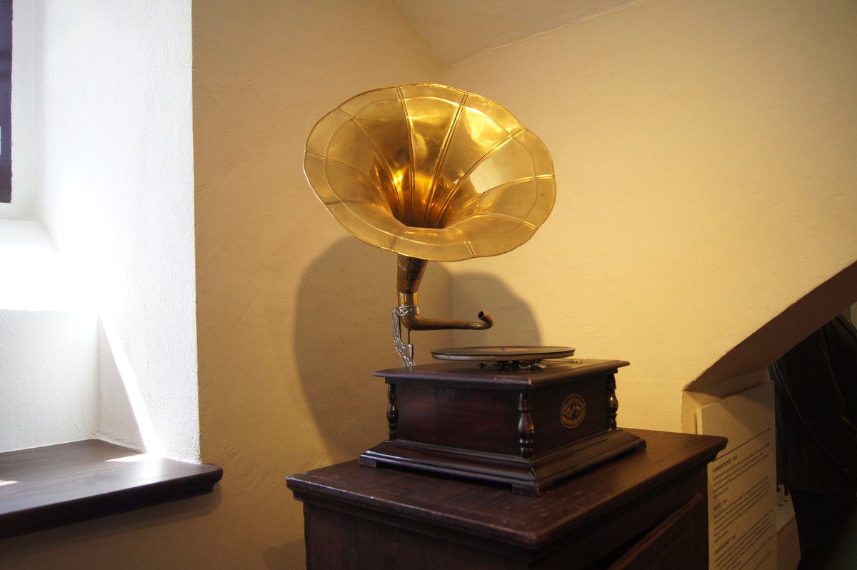 Gramophone. Alatskivi castle.