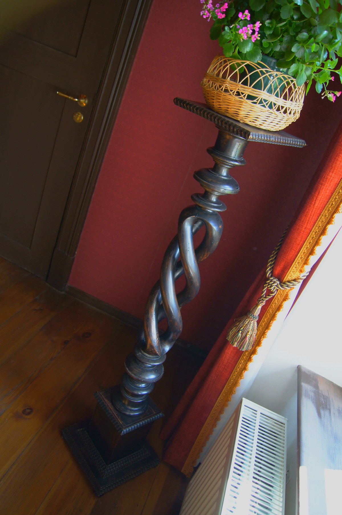  Замок Алатскиви. 