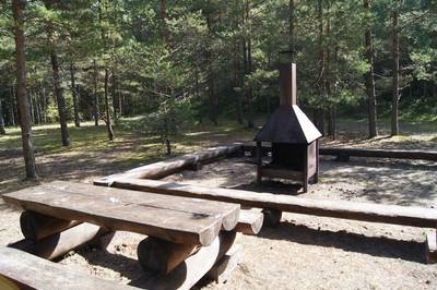 Место для костра Тыотусемяэ. Tõotusemäe lõkkekoht.