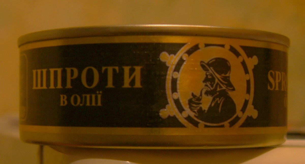 Банка шпротов Maseko. Пиво и шпроты, двойная дегустация.