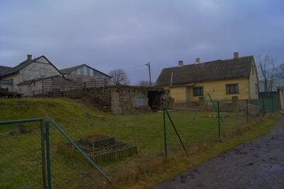 Дома возле променада