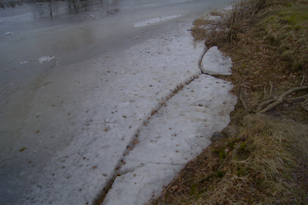 Река.  Пикник в Соомаа. Meiekose saarte laagriplats.