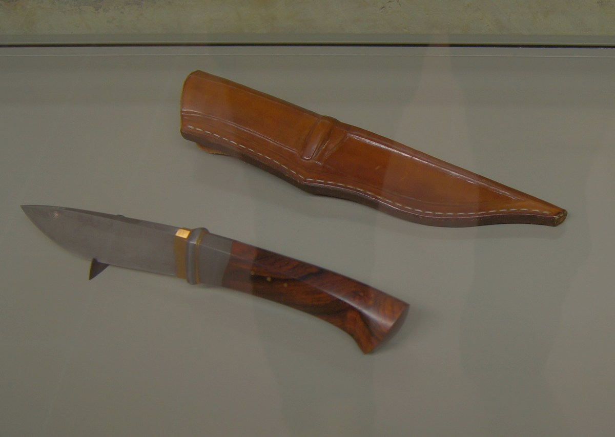  40 knives. Tõnu Arrak and friends.