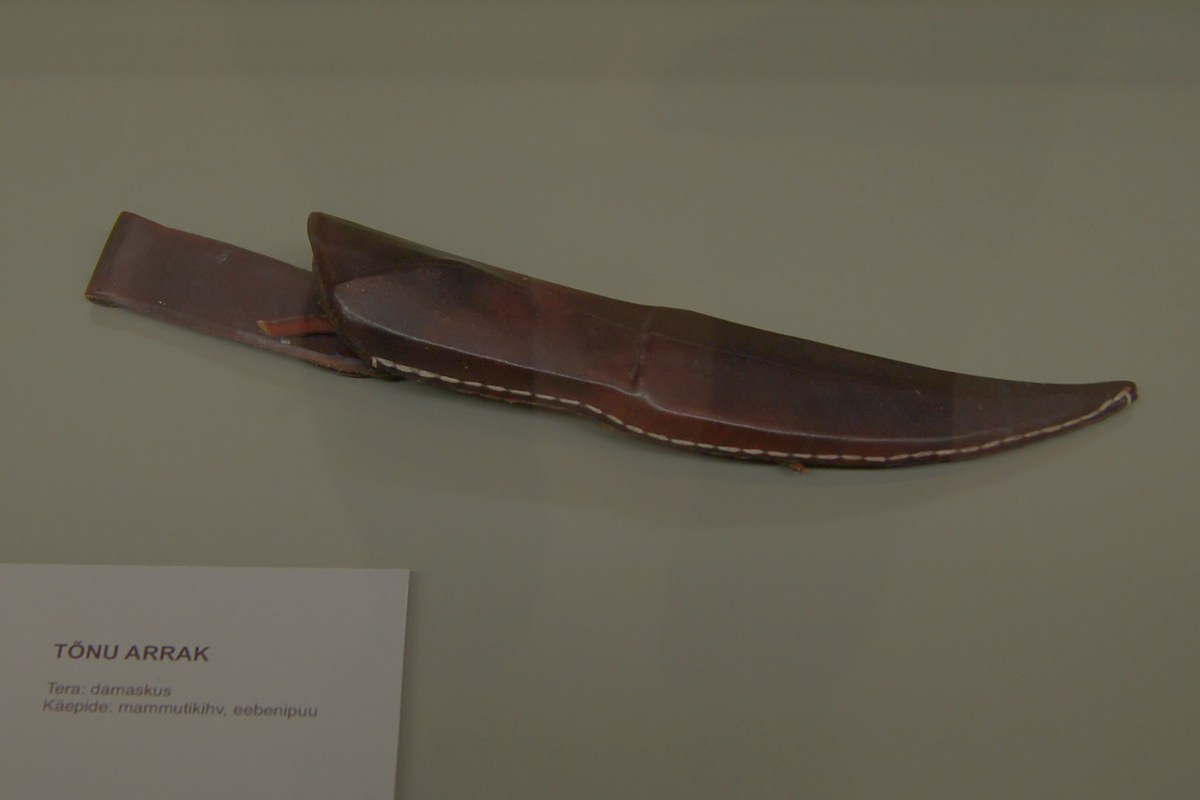  40 knives. Tõnu Arrak and friends.