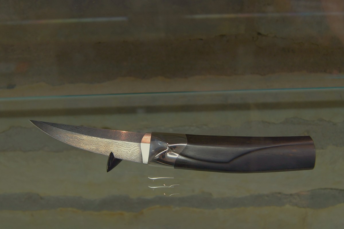  40 knives. Tõnu Arrak and friends.