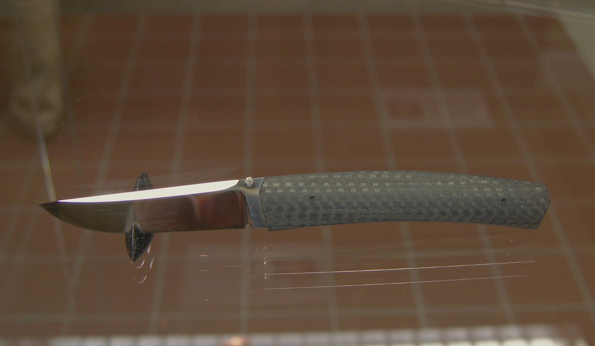  40 knives. Tõnu Arrak and friends.