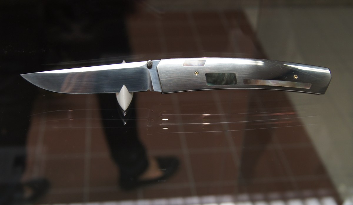  40 knives. Tõnu Arrak and friends.