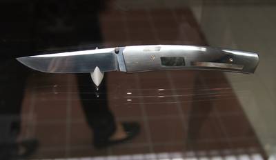 40 knives. Tõnu Arrak and friends.