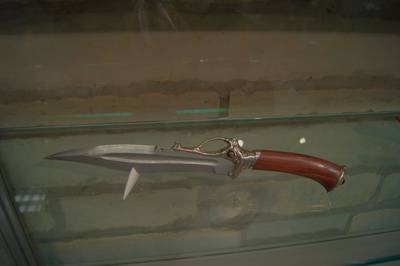 40 knives. Tõnu Arrak and friends.