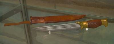 40 knives. Tõnu Arrak and friends.