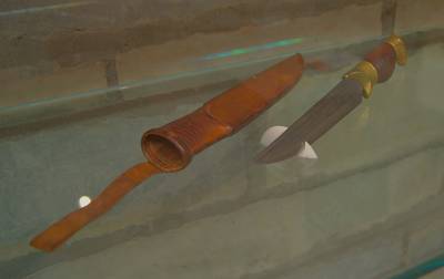 40 knives. Tõnu Arrak and friends.