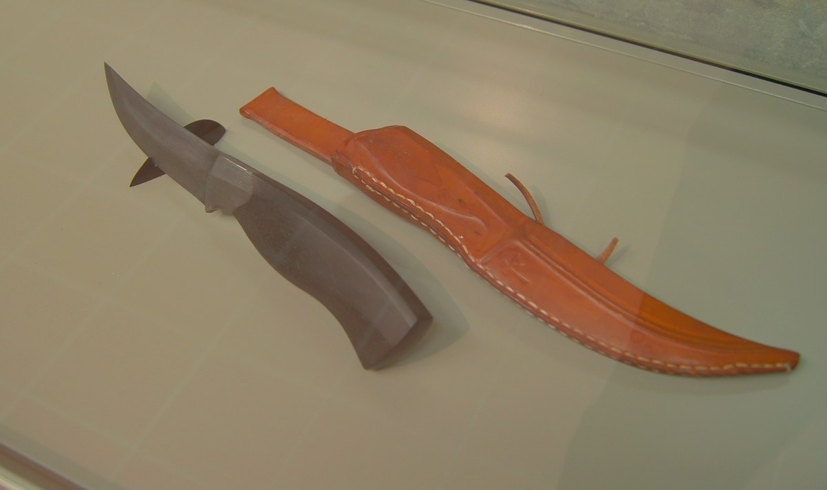  40 knives. Tõnu Arrak and friends.