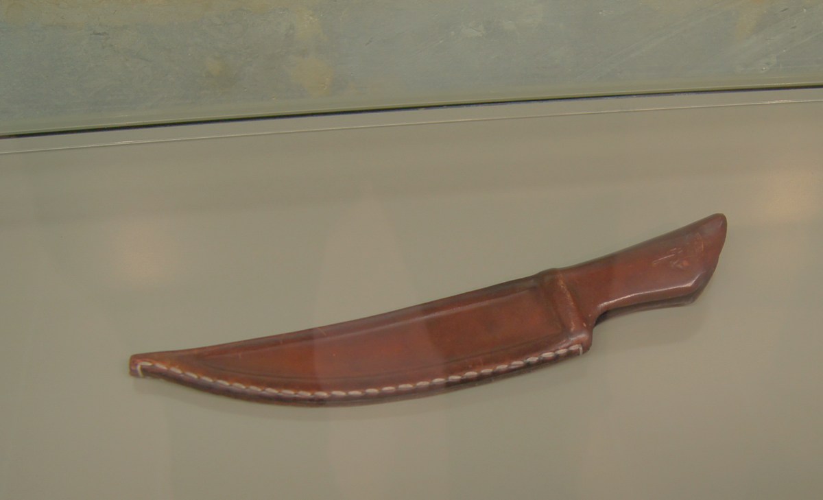  40 knives. Tõnu Arrak and friends.