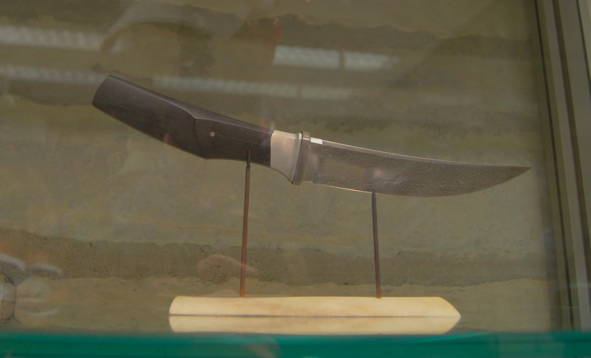  40 knives. Tõnu Arrak and friends.