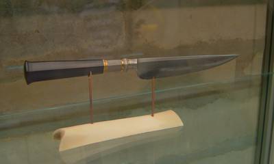 40 knives. Tõnu Arrak and friends.