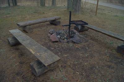 Пикниковое место napu lõkkekoht.