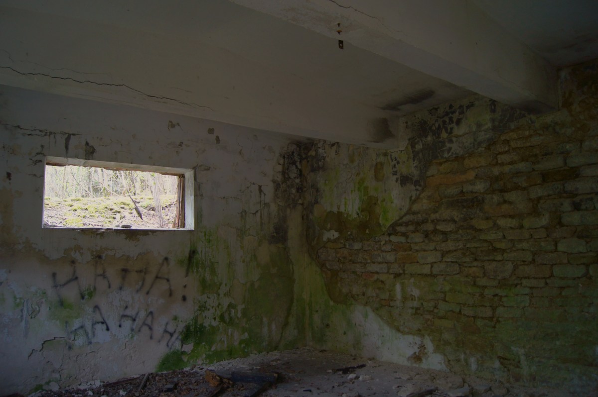  Тоннельные погреба в Астангу.