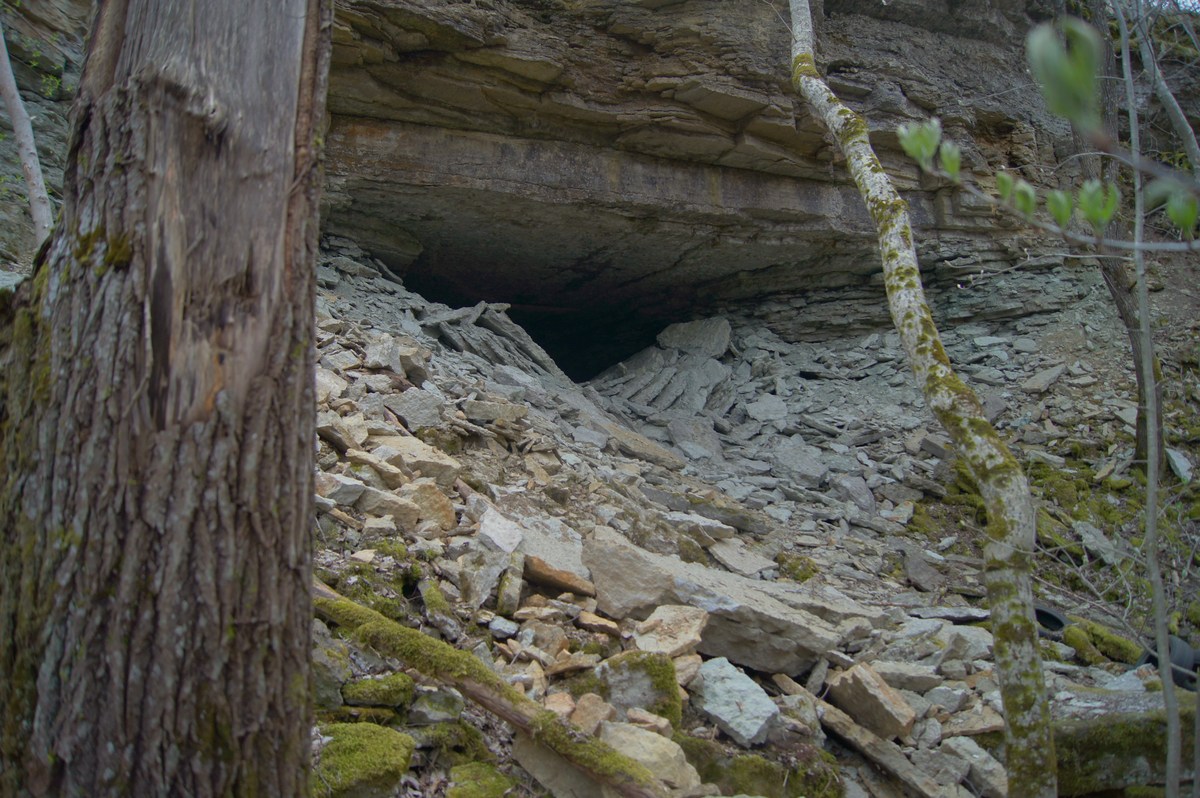 Тоннельные погреба в Астангу.