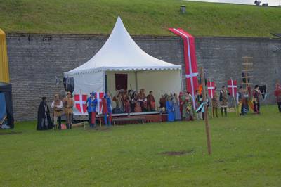 Рыцари на днях старого города