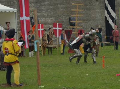 Рыцари на днях старого города