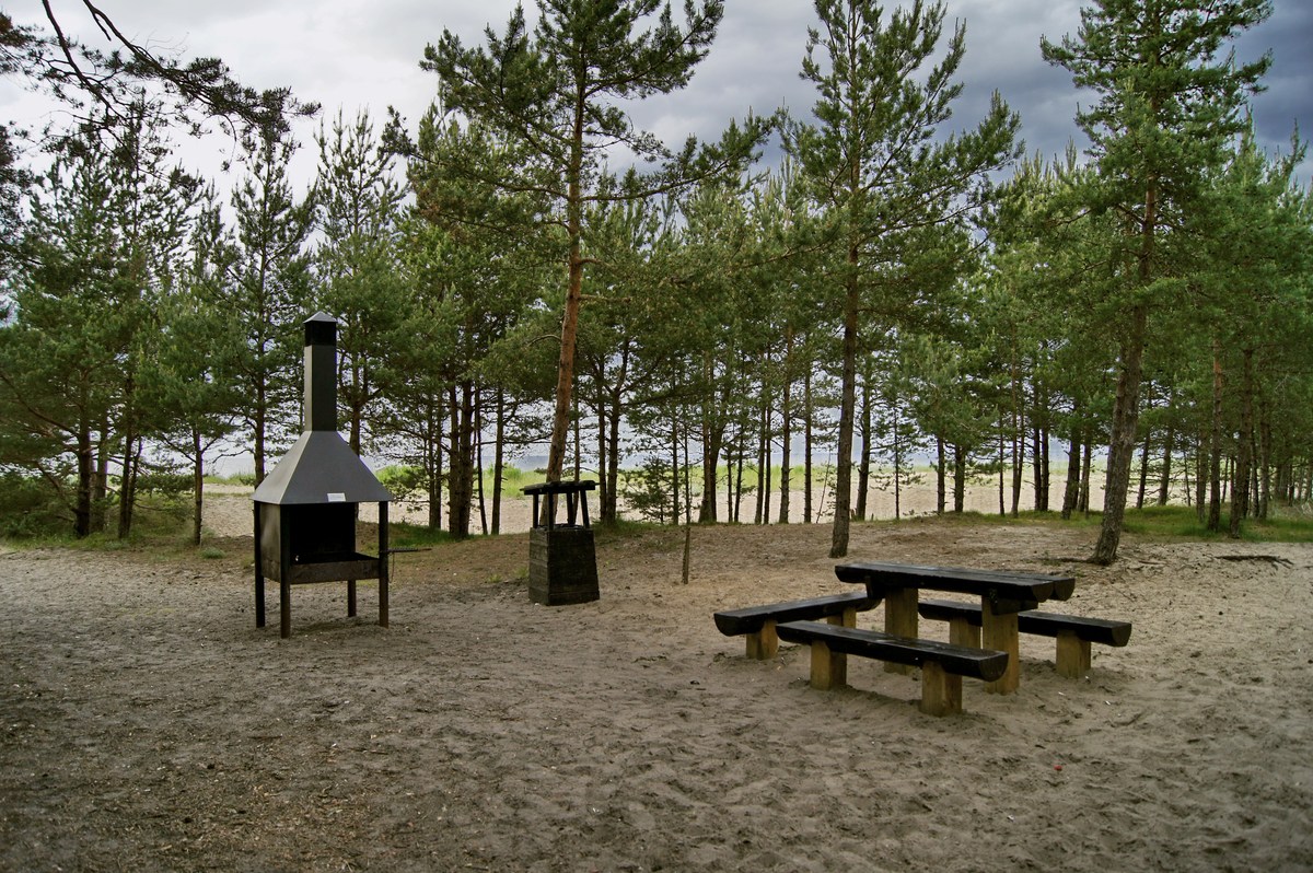  Пикниковое место Meremõisa telkimisala.