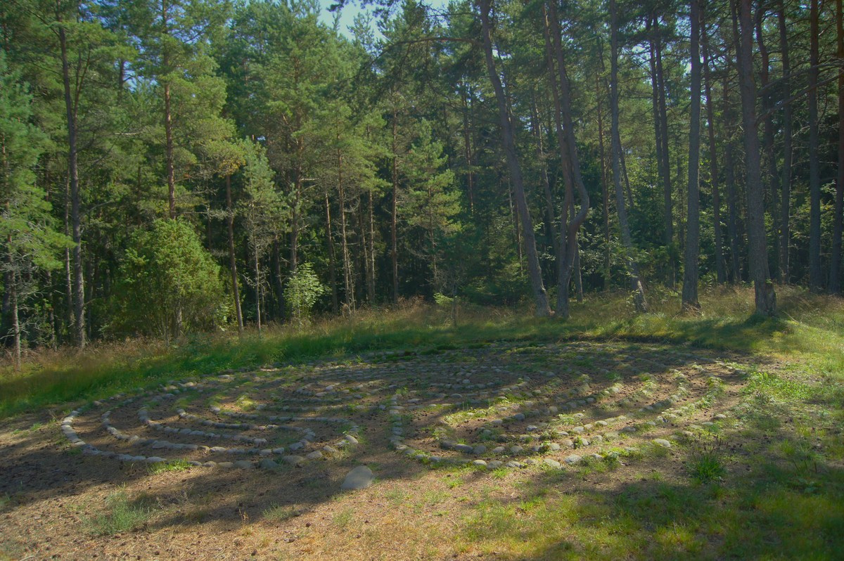 Каменный лабиринт.  Остров Аэгна, Aegna.