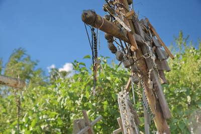 Литва, гора крестов.