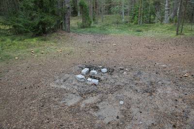 Пикниковое место кейбу (Keibu lõkkekoht)