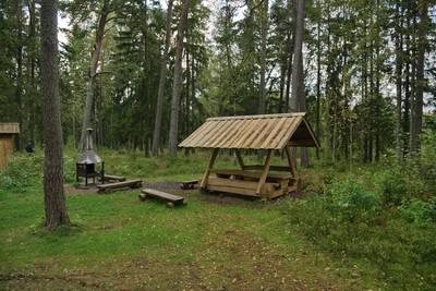 Пикниковое место падисе (padise lõkkekoht)