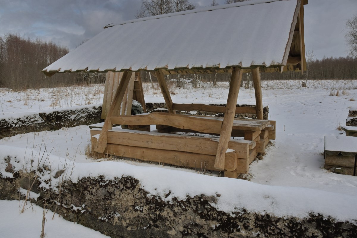  Пикниковое место саарте раба (Saarte raba lõkkekoht).