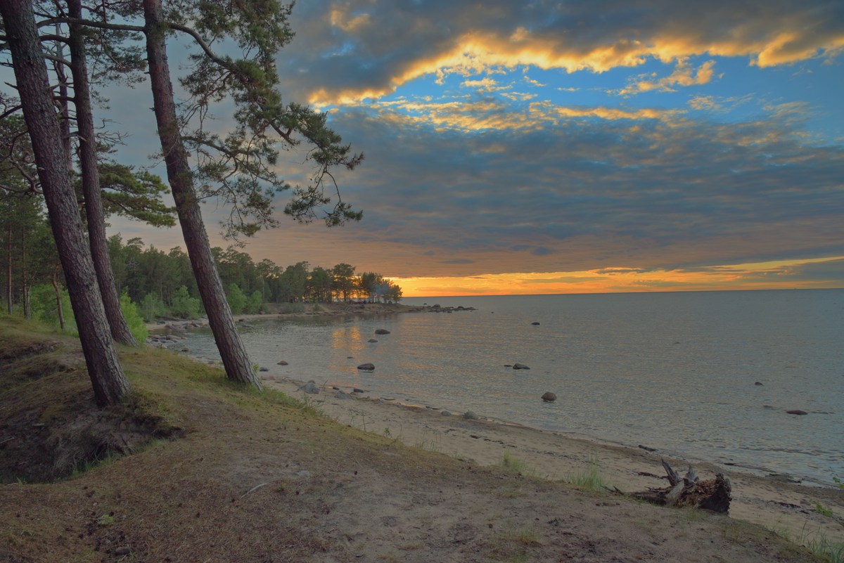 Закат на берегу.  Пикник под Палдиски 2017.