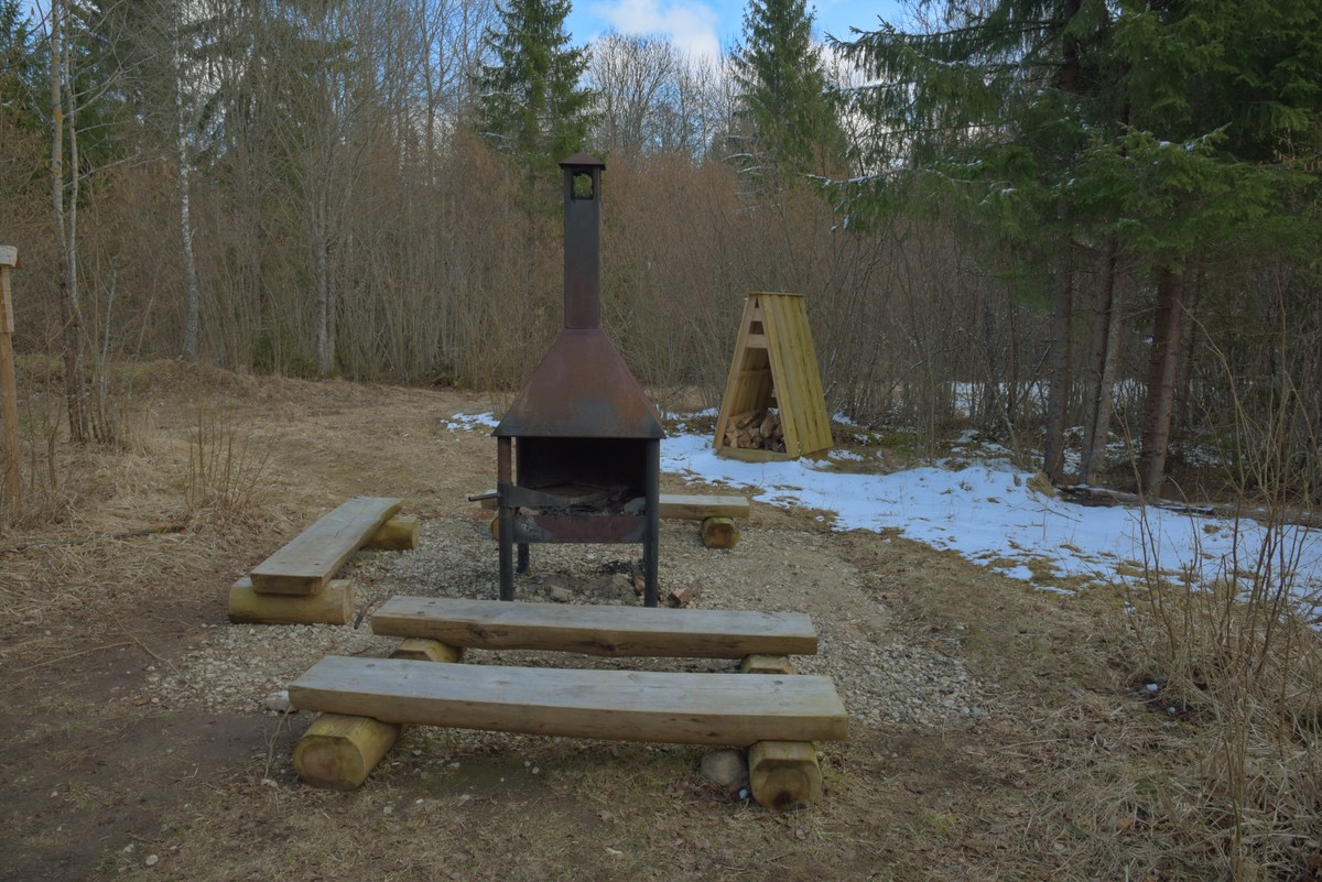 Подставка под костёр. Место для костра Алавере, Alavere lõkkekoht.