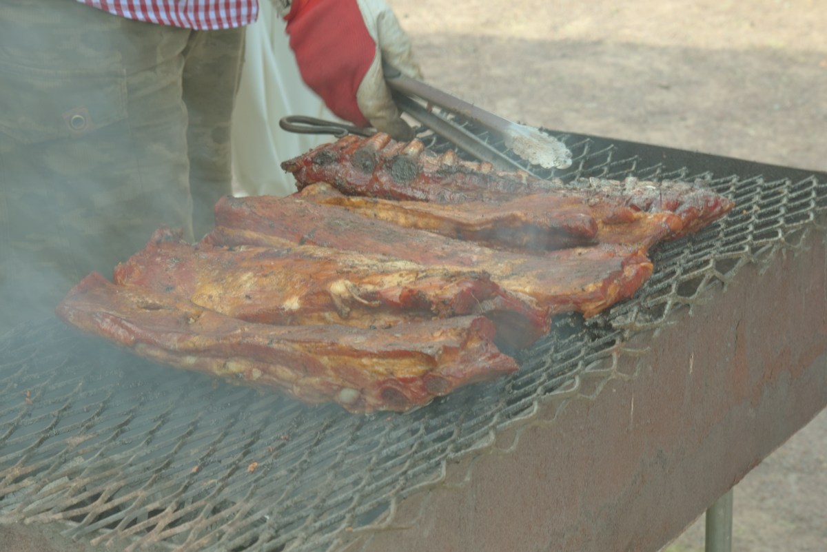 Рёбрышки. Pärnu Grillfest 2017. Грильфест в городе Пярну 2017.