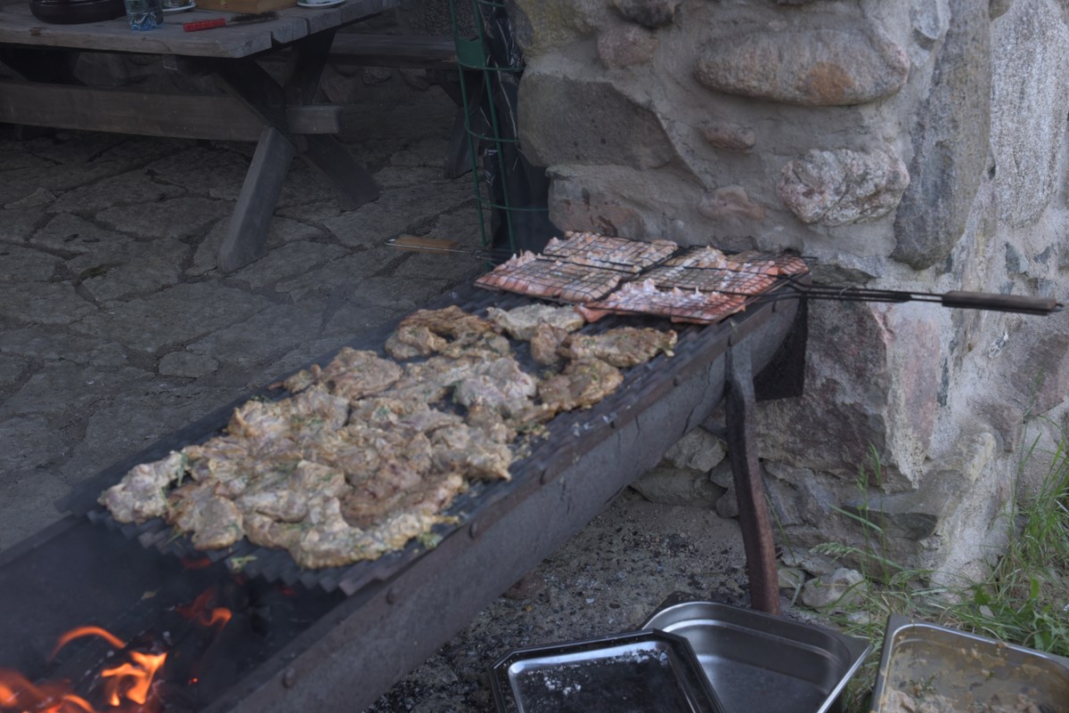 Мангал.  Центр отдыха Тоосиканну. Toosikannu Puhkekeskus.