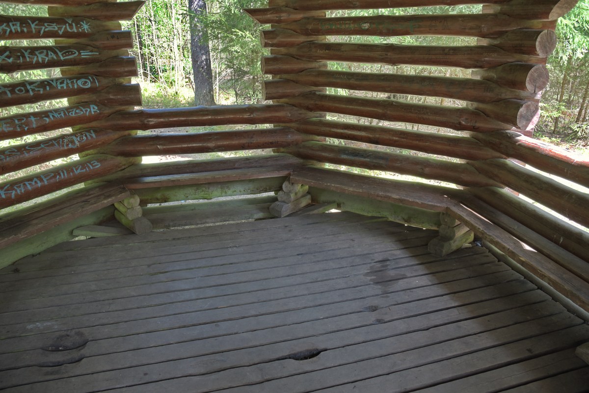 Беседка. Место для палаток никер-ярве. 