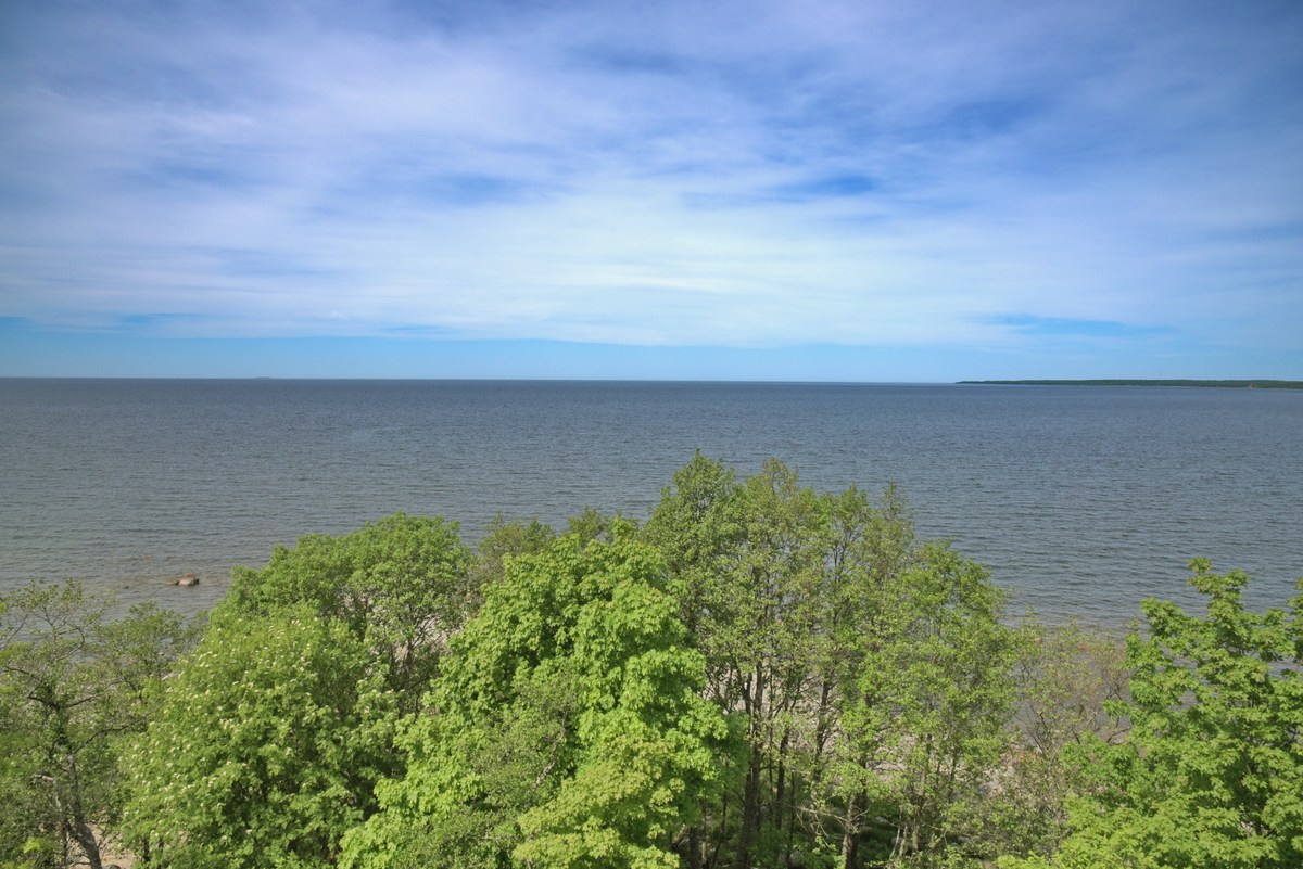 Вид с вышки.  Место для палаток тситре (Tsitre telkimisala).