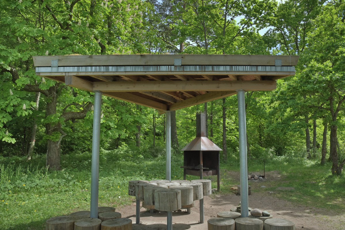  Место для палаток тситре (Tsitre telkimisala).