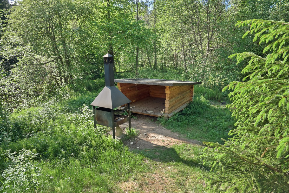  Место для костра Ныммевески, Nõmmeveski lõkkekoht.