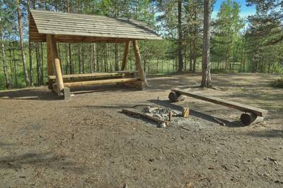 Место для костра Калмеоя. Kalmeoja lõkkekoht.