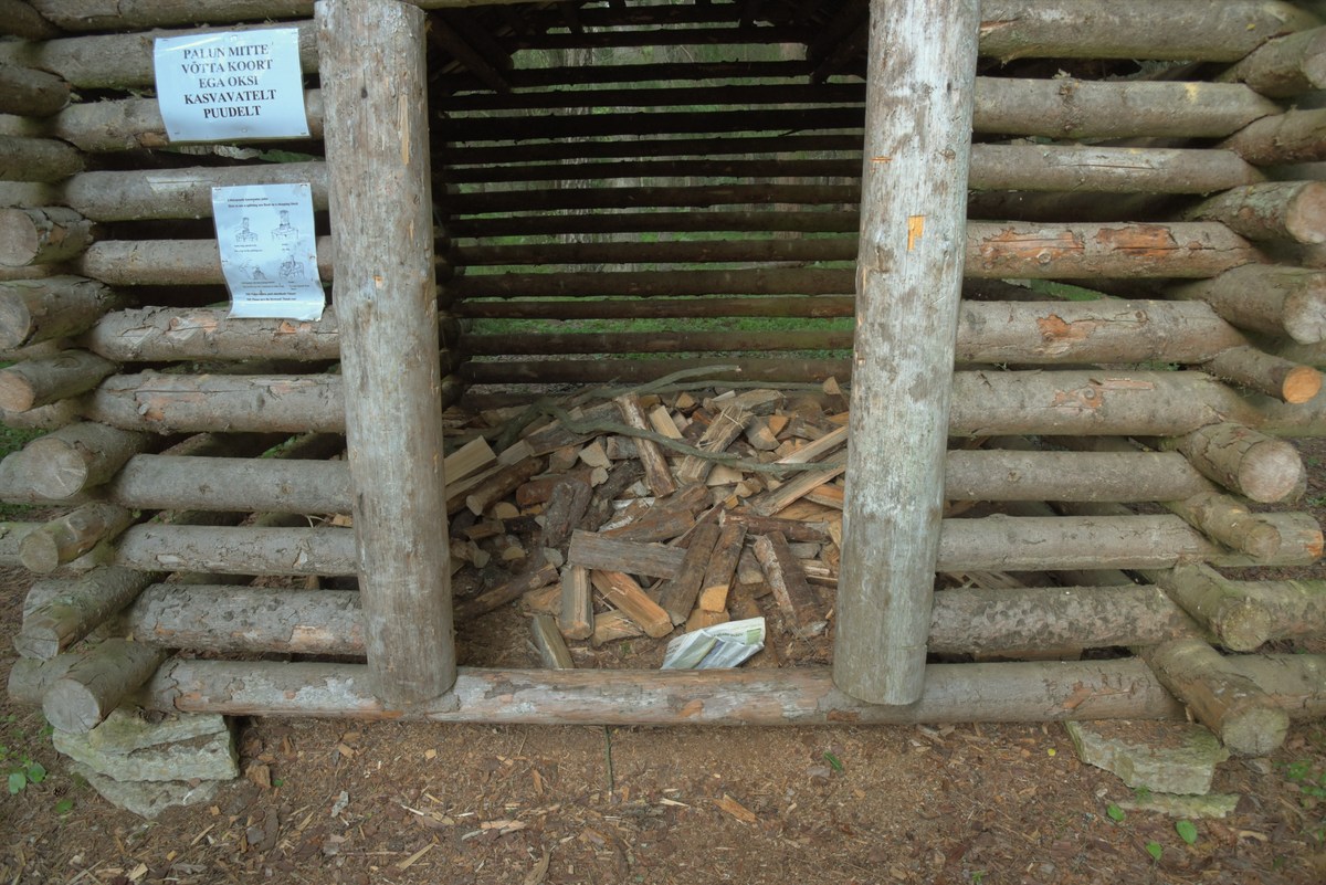  Место для костра Мустоя.