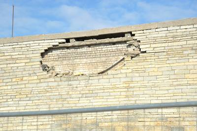 Таллиннский горхолл рассыпается