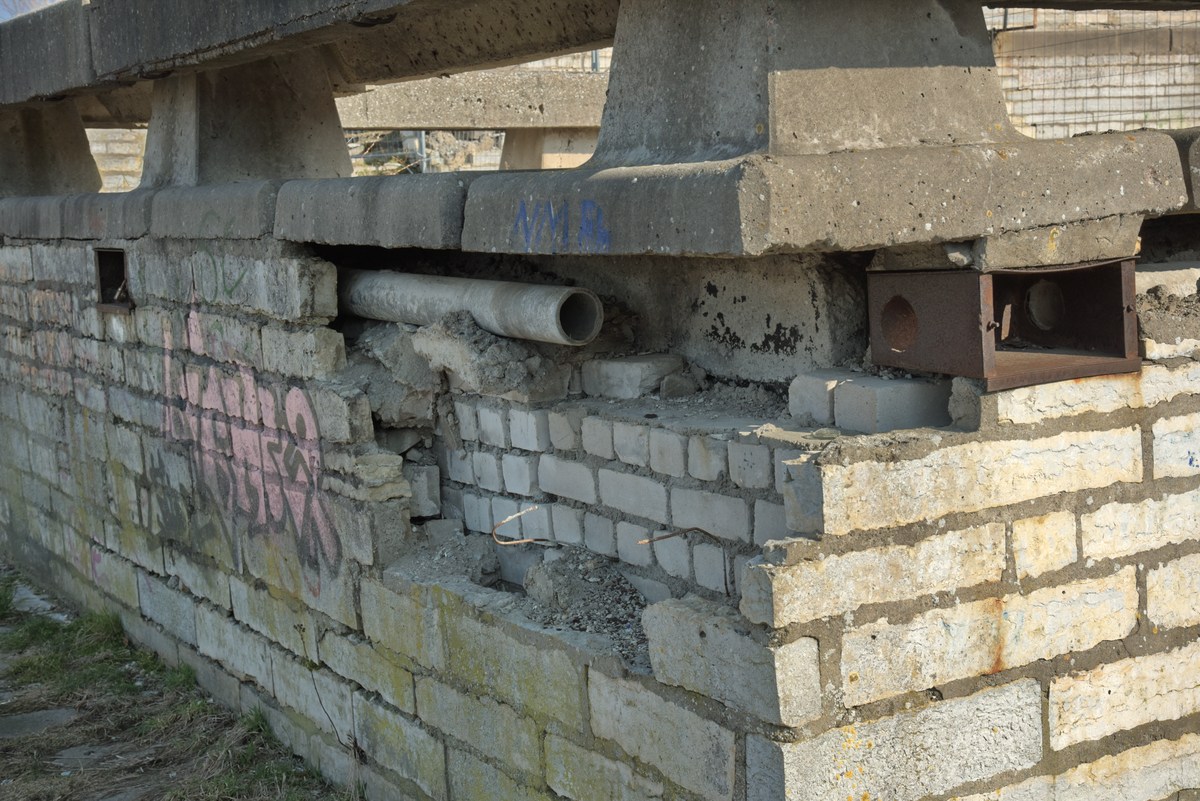  Таллиннский горхолл рассыпается.