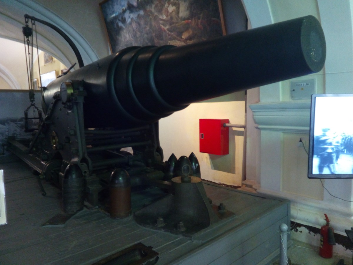 9-дюймовая (229-мм) береговая пушка обр. 1867 г. Музей артиллерии и связи. XIX век.