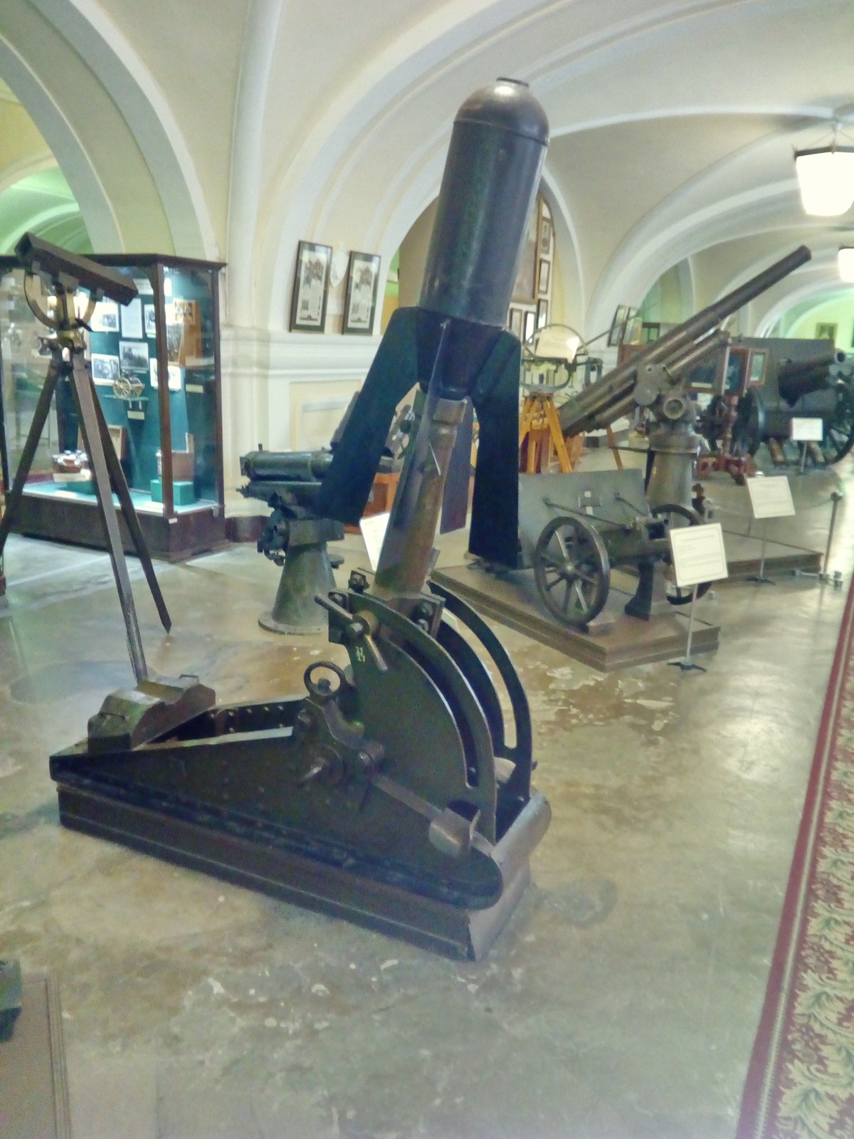 89-мм миномёт системы Ижорского завода. Музей артиллерии и связи. Вторая мировая.