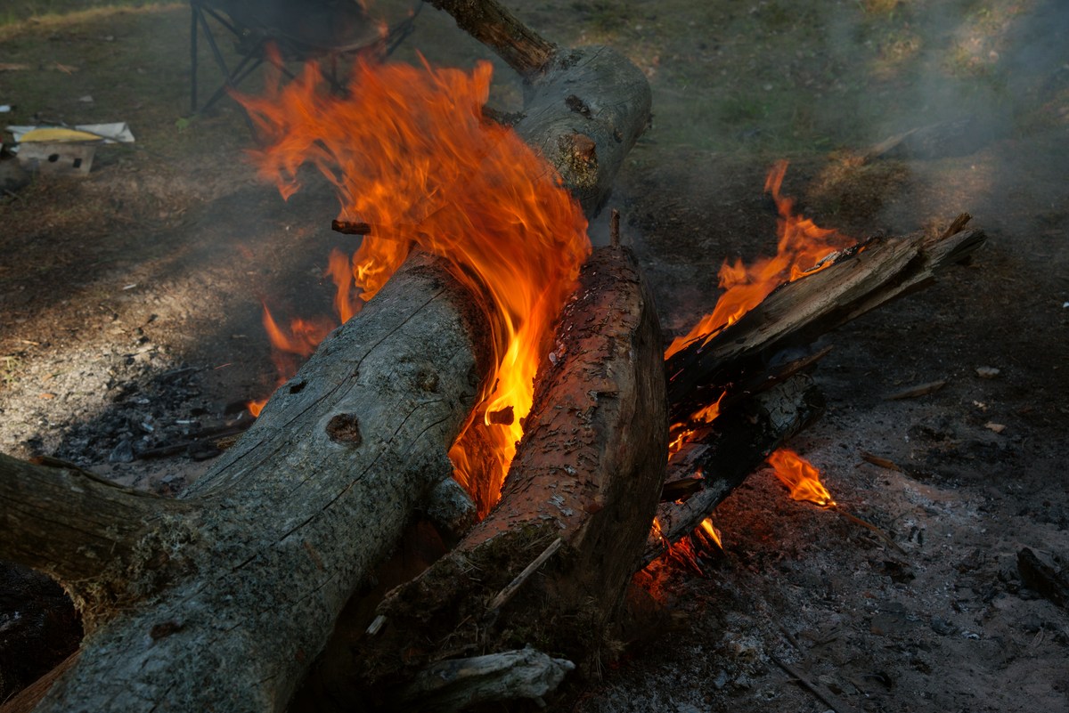 Костёр. Пикник, пляж Матси.