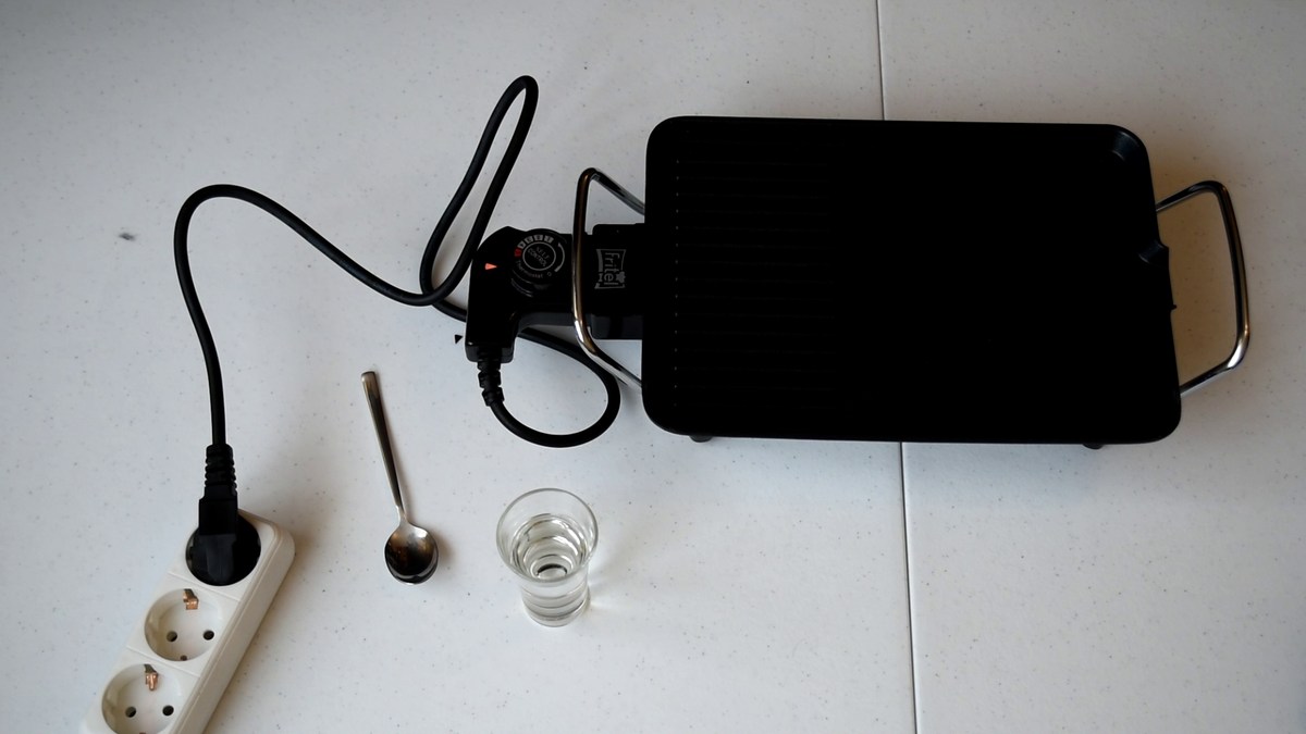  Куплен гриль или электрическая сковородка.