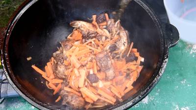 Делаем плов без костра. 