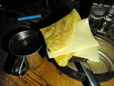 Эстония. Лесной дом Вялламяе и пикниковое место.